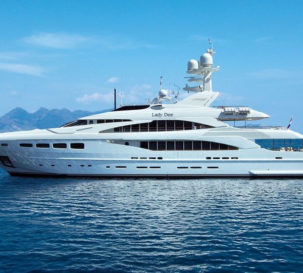 Yacht ARETHUSA, Nereids Yachts | CHARTERWORLD Luxury Superyacht Charters